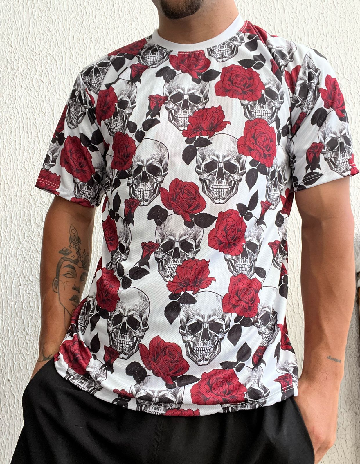Camiseta Caveira Estampada — Tamanho: G