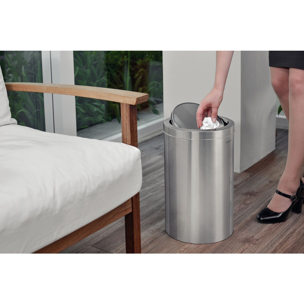Lixeira Inox Tramontina Swing Scotch Brite e Tampa Basculante 20 L